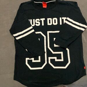 Nike sport top